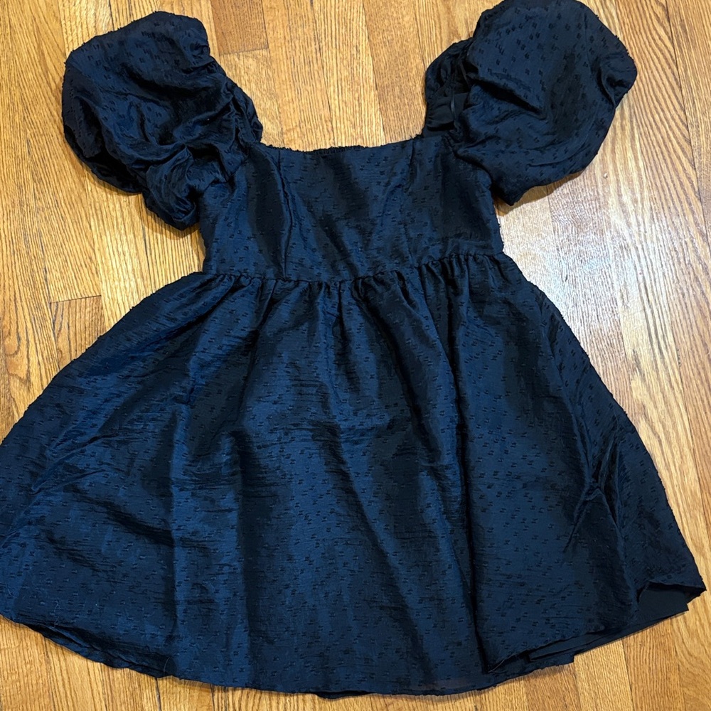 Elegant Black Puff Sleeve Dress🩵